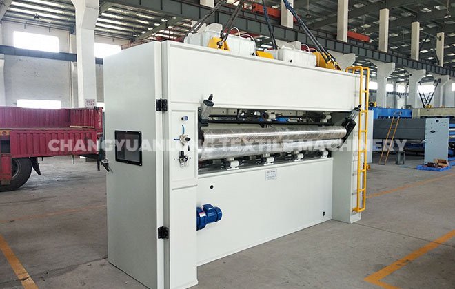Needle punching machine with high speed